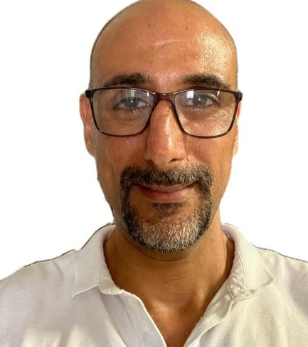 שי שדה, מ.ר.  3215483